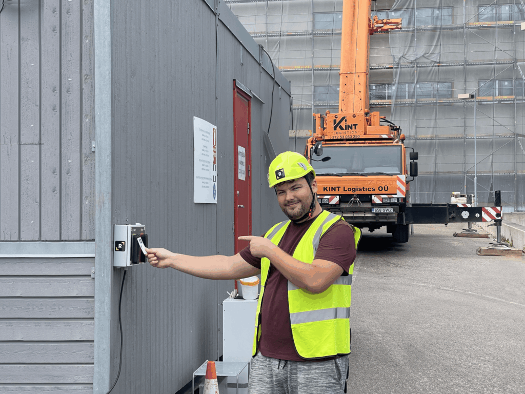 Le PDG de Remato, Ranno Käomägi, présente le logiciel de construction