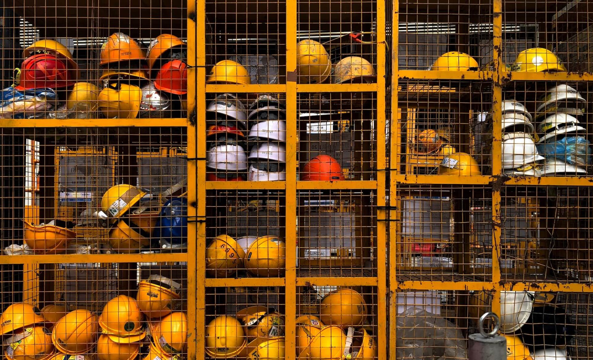 Construction hard hat color meaning